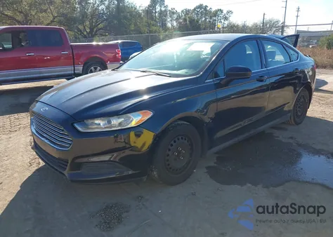 2014 Ford Fusion S z USA, uszkodzony, nr VIN 1FA6P0G79E5384420